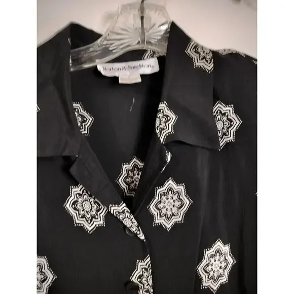 3203) Norton McNaughton Hawaiian Print Button Up Collar Short Sleeve Top Sized 8 - Picture 4 of 7